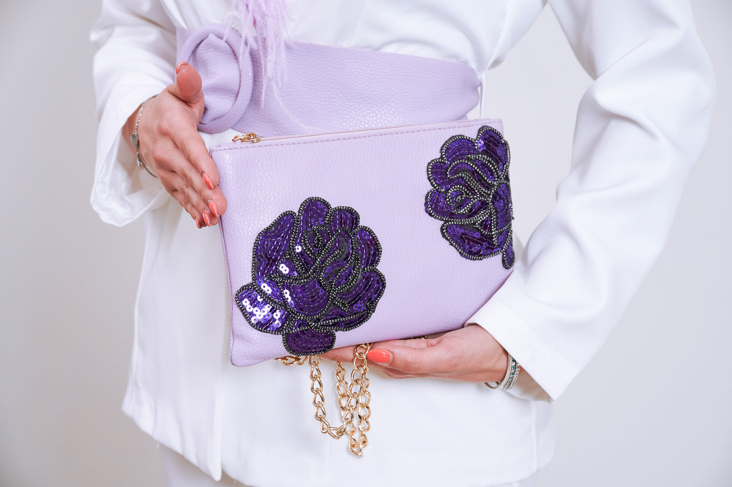 Giacca Bianca e piume Lilla