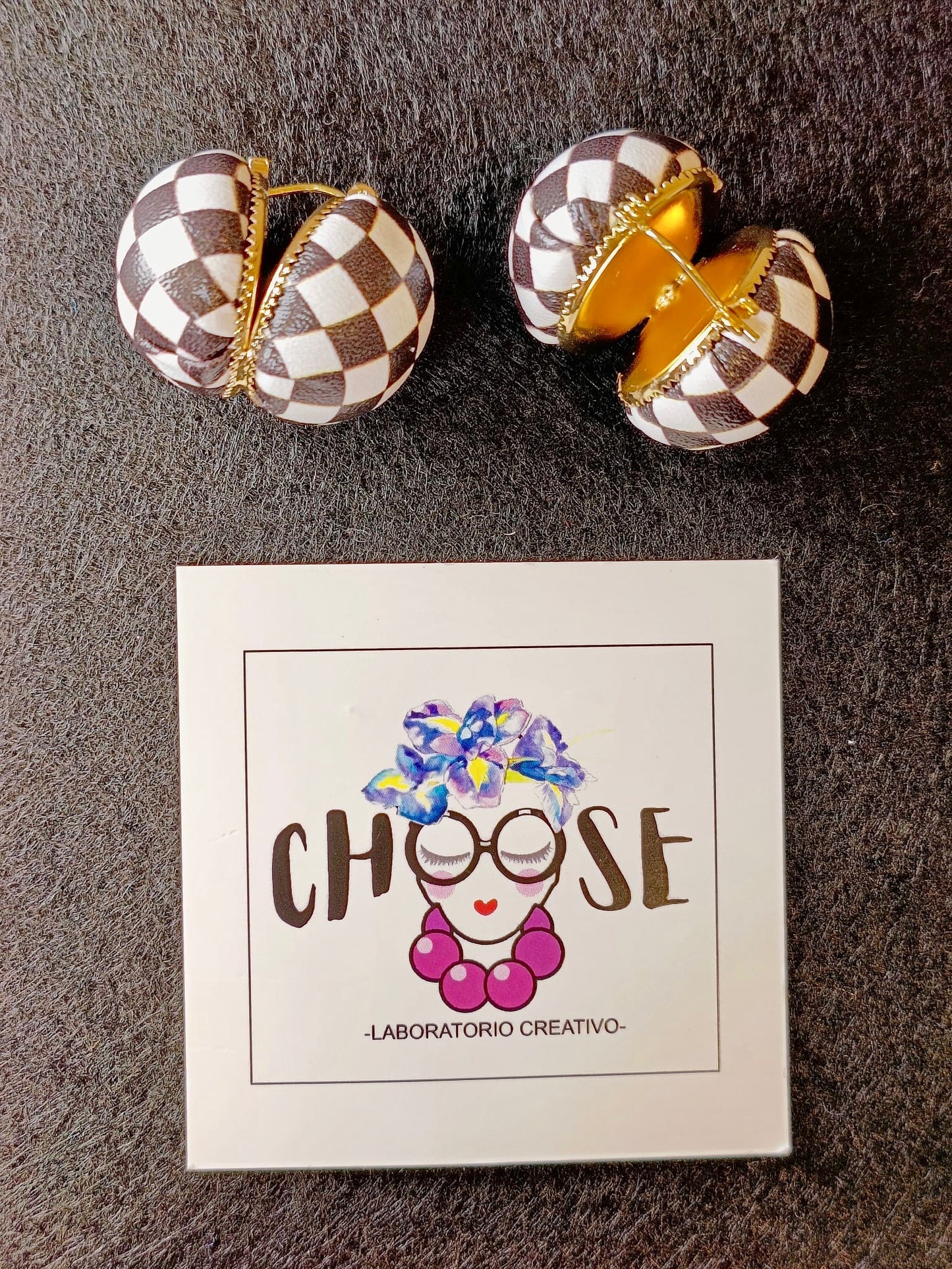 Orecchini Rivestiti in Pelle Optical