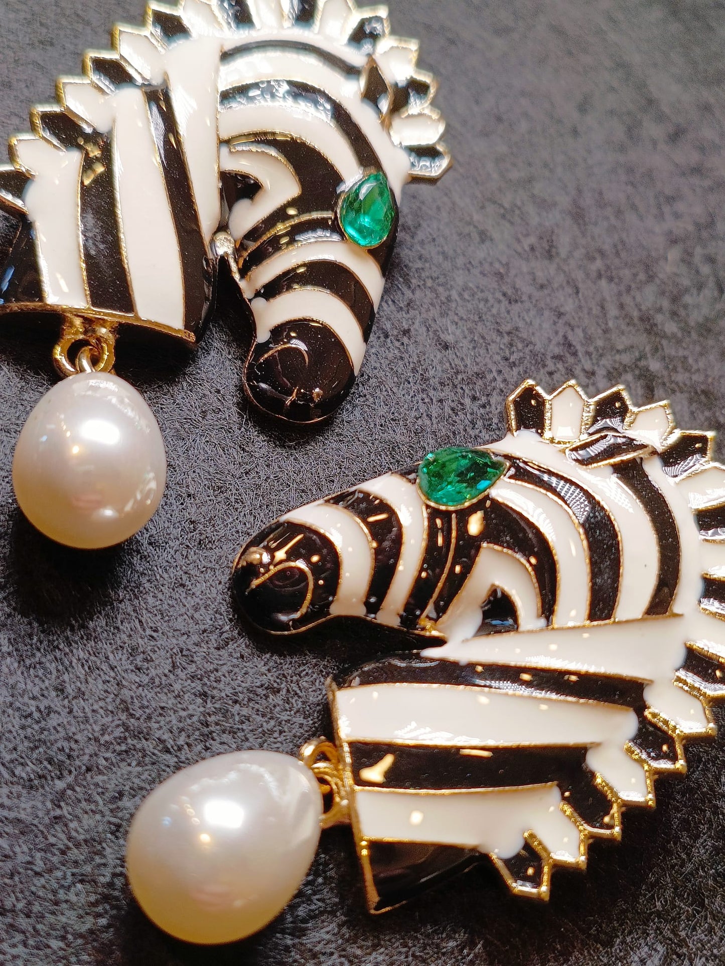 Orecchini Zebra e Perla