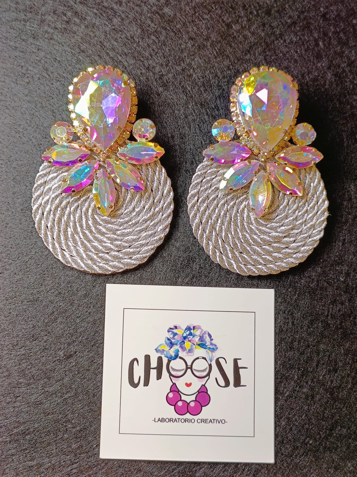 Orecchini Artigianali Grigi Rotondi