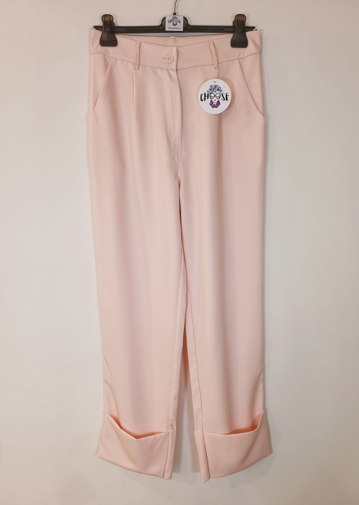 Pantaloni modello Palazzo con Risvolto