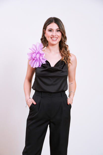 Top con spilla artigianale Peonia lilla