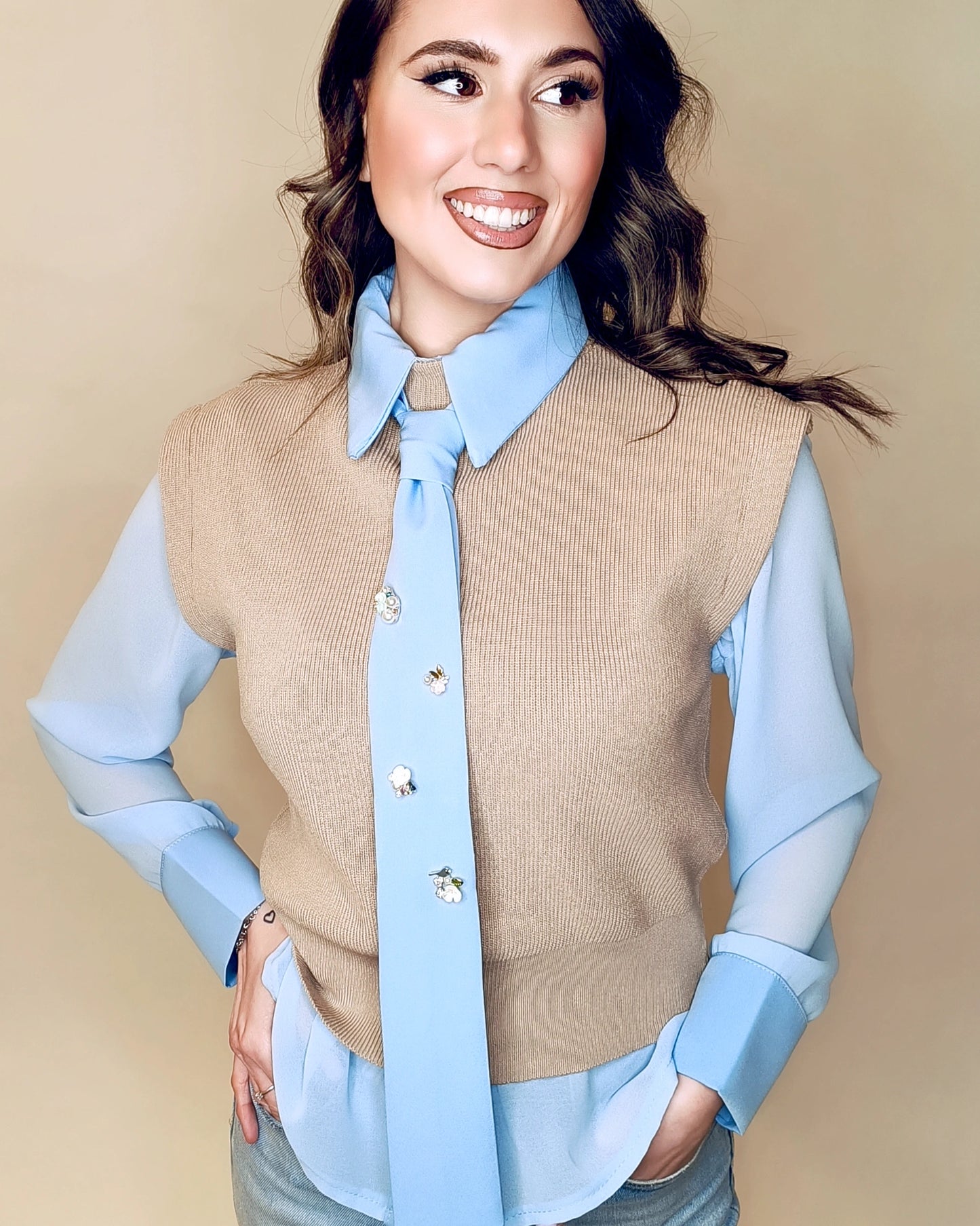 Camicia con cravatta gioiello