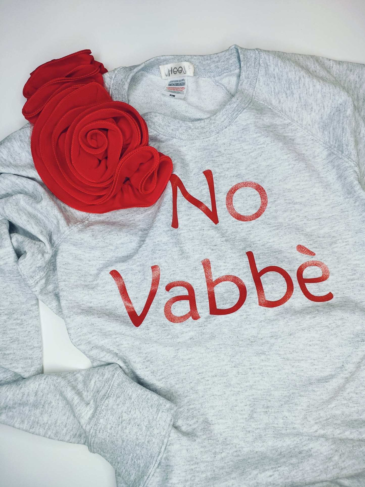 Felpa con applicazione tridimensionale